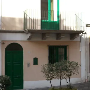  Hébergement de vacances Centrostoricolipari